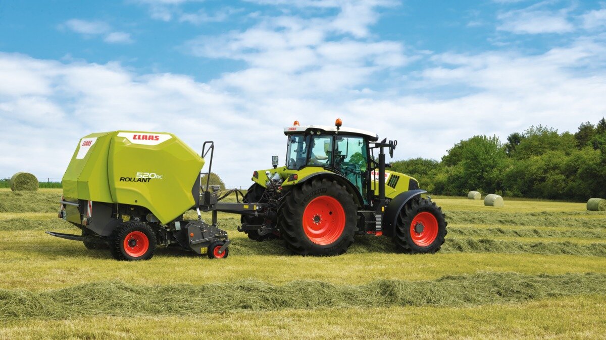 Фото: ©studio Rémi Villaggi-Metz  Пресс-подборщик Claas Rollant 520