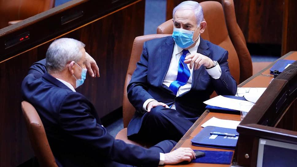 Нетаниягу и Ганц в Кнессете. Фото из открытых источников.