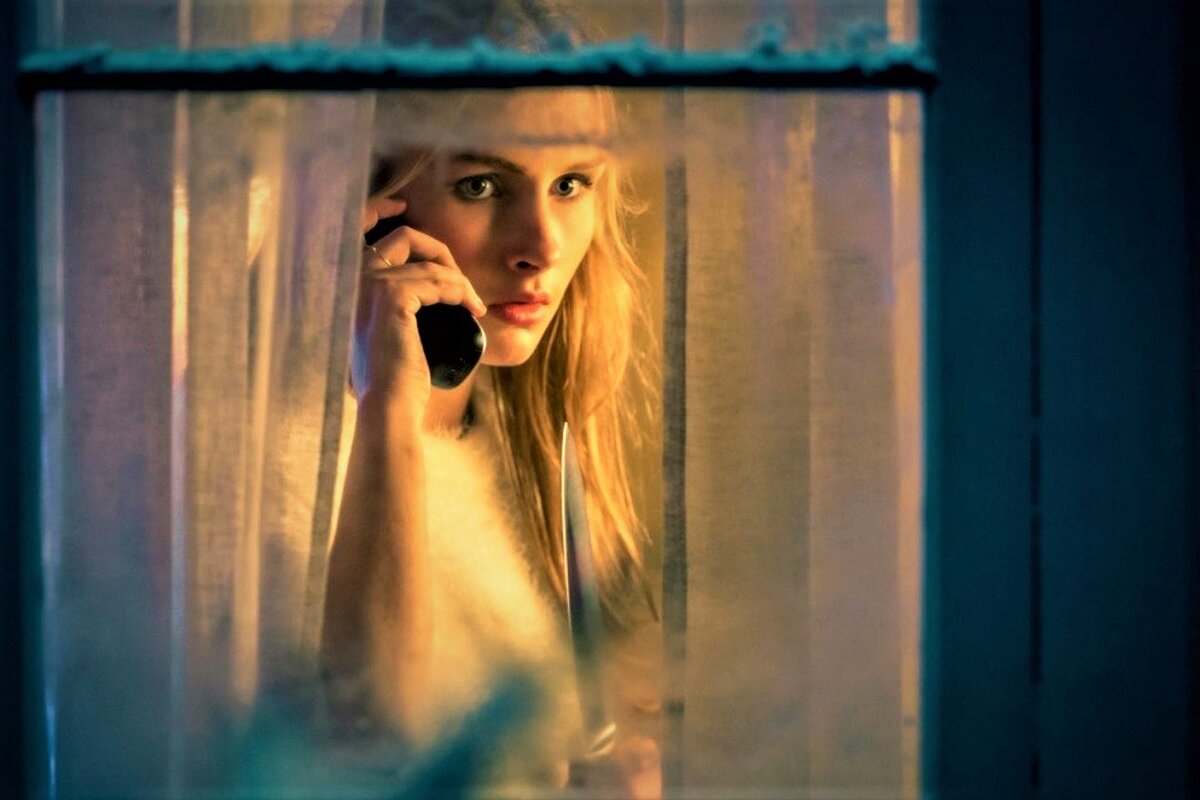 Кадр из свободных источников "Смотри по сторонам" (2016)