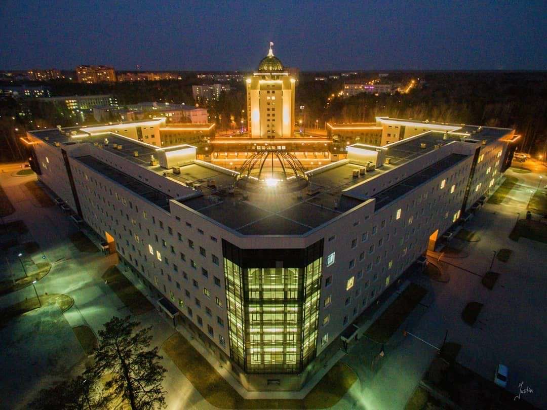 Новый корпус НГУ который открыли в конце 2015 года