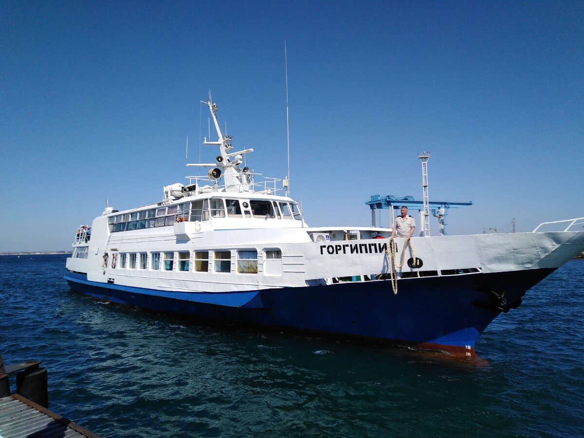 На кораблике в Утриш