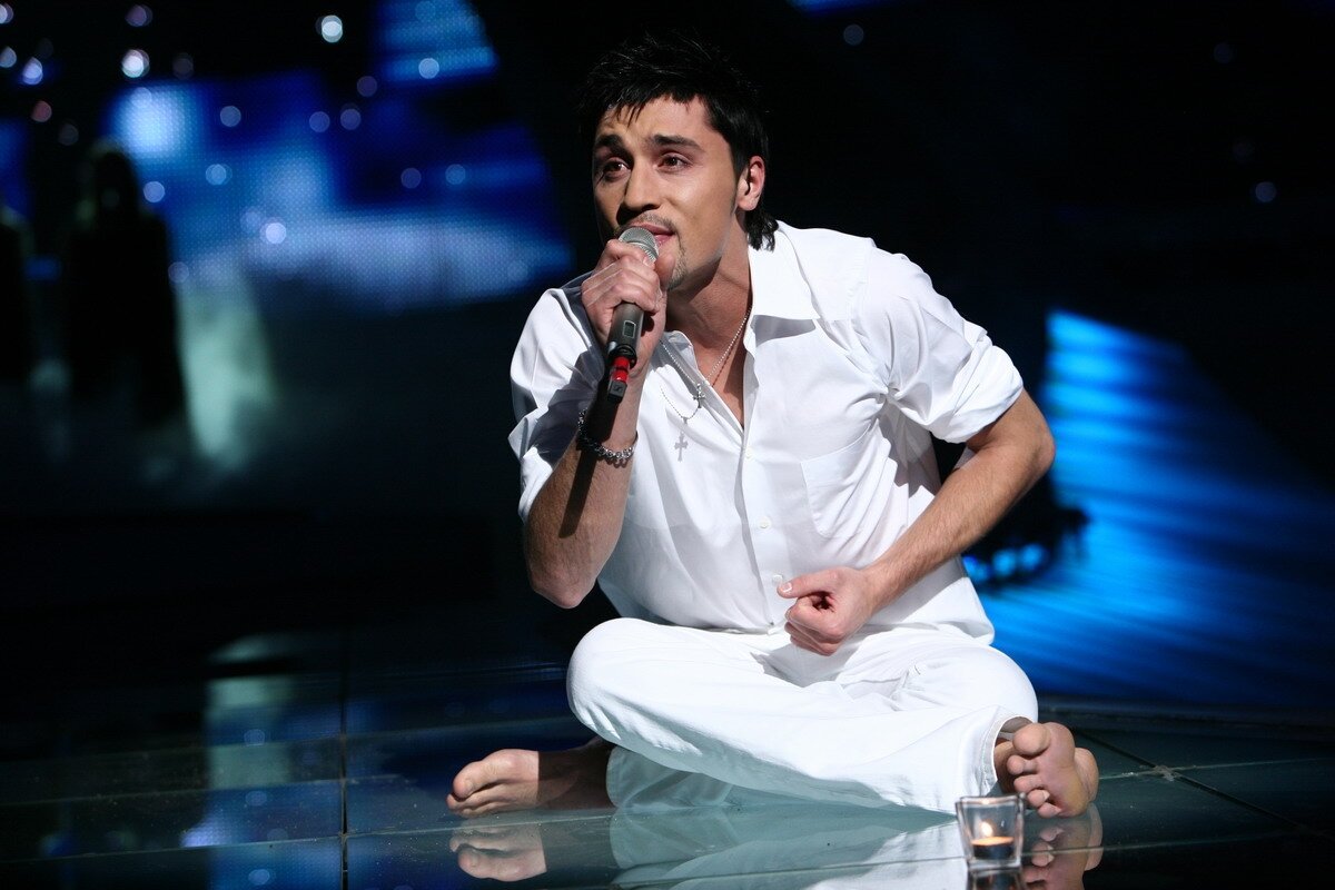 Дима Билан победил на Евро видении 2008. Фото из Яндекс Картинки.