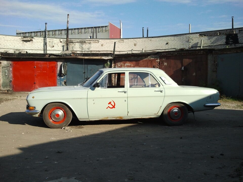 Колеса и серп и молот уже после моих стараний