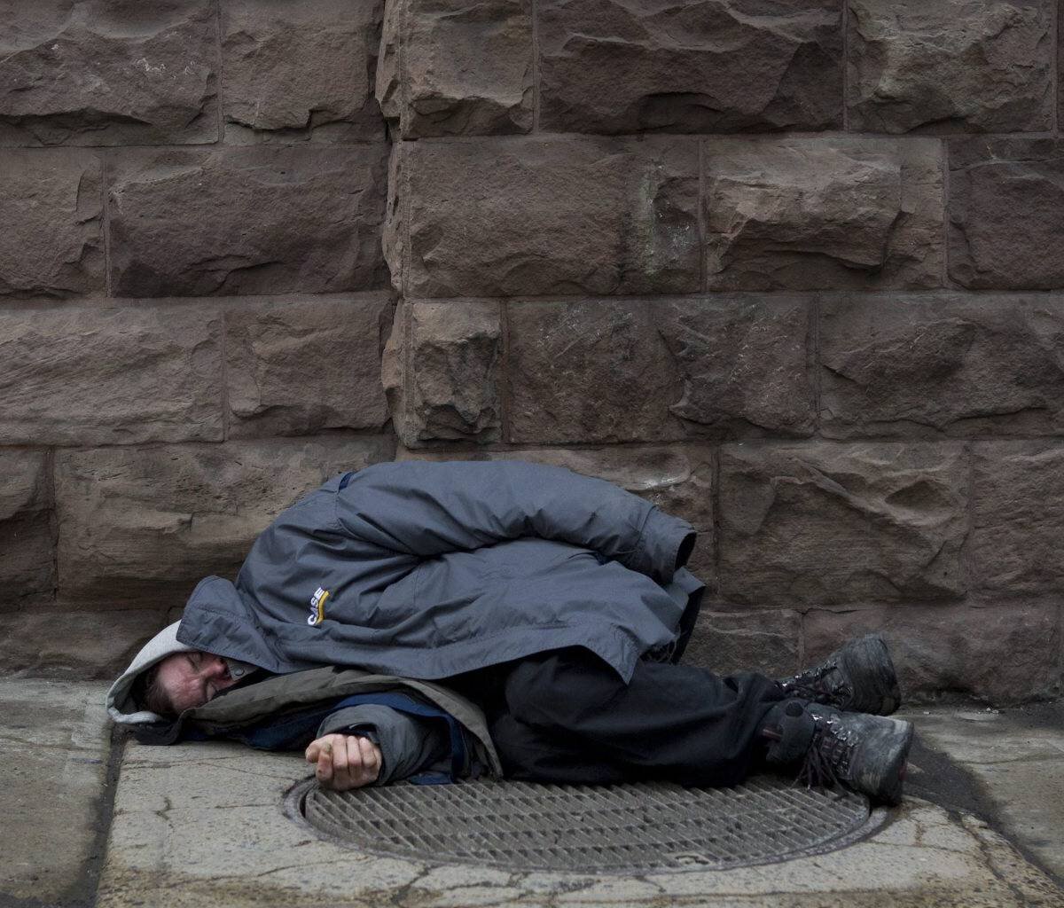 бедные люди конфликт