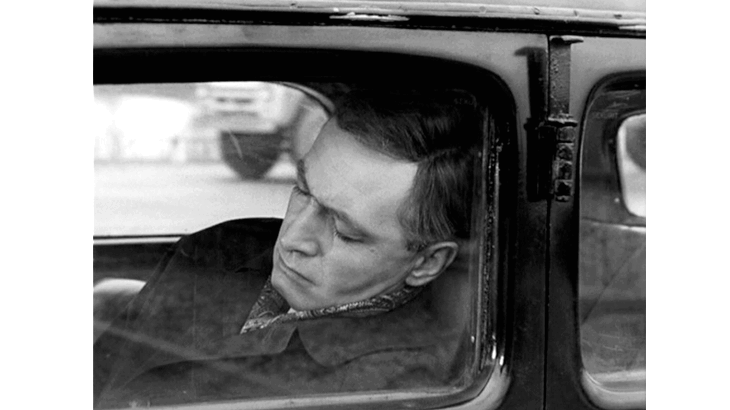 Поза Штирлица, я так ее называю.