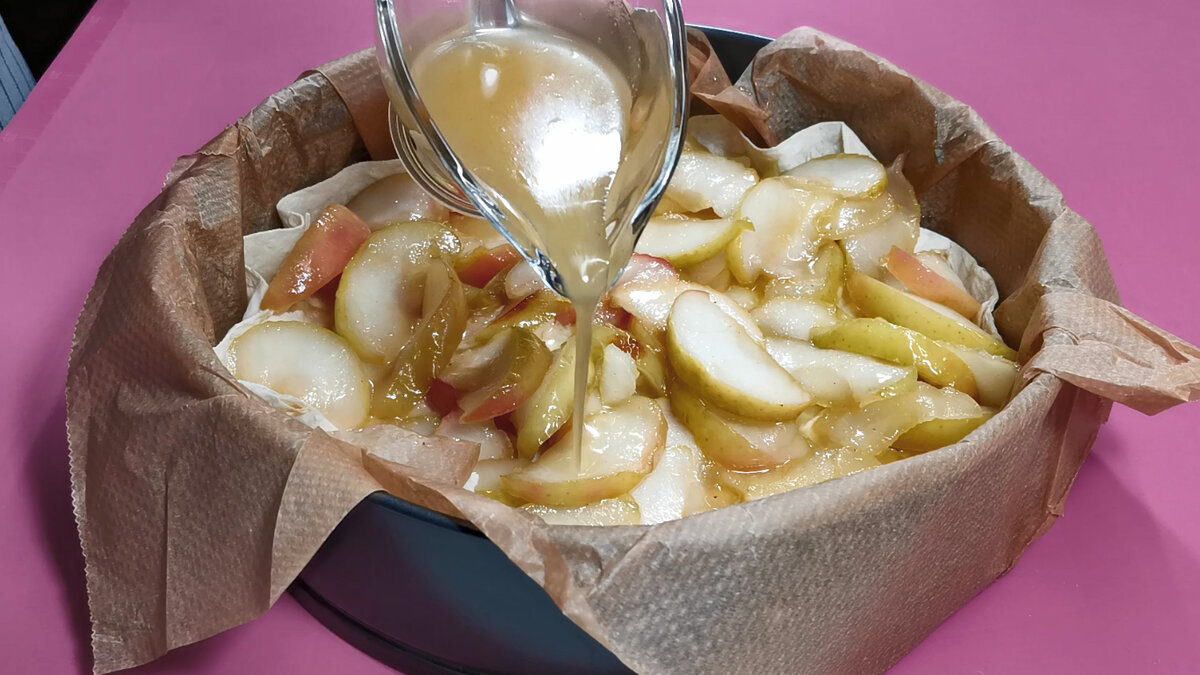 Пирог из лаваша с яблоками