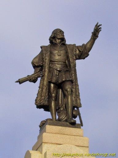 Статуя Колумба. Стояла в Чикаго, США. Демонтировали в 2020 г. 