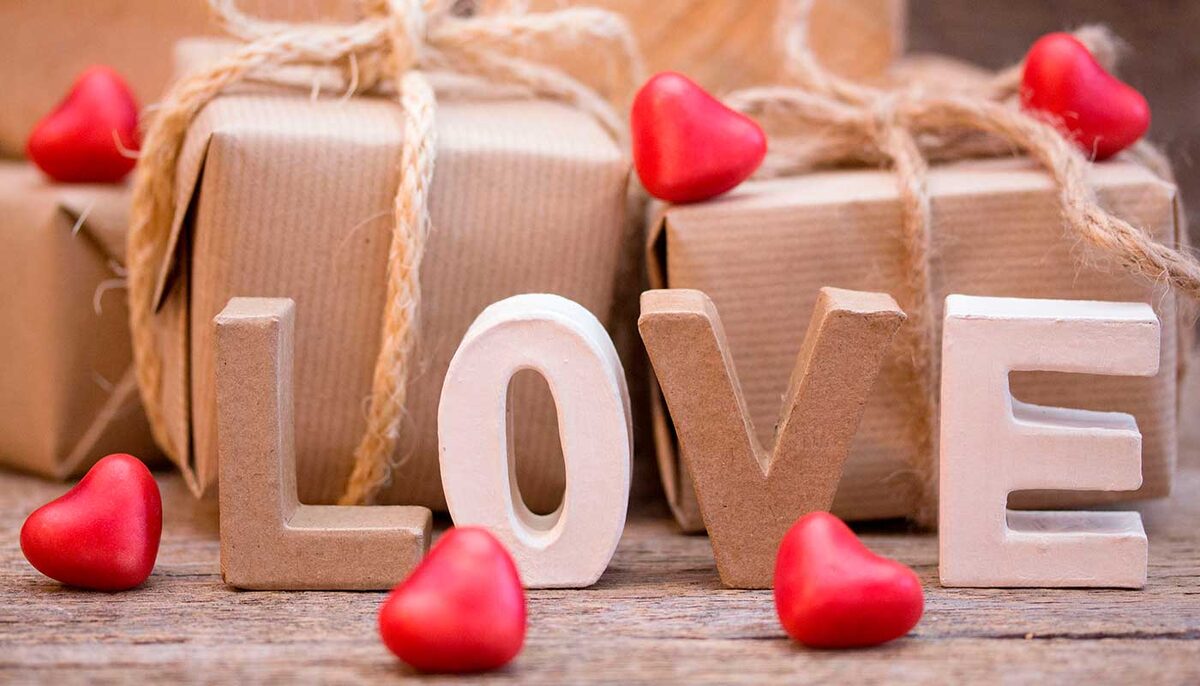 Дарить подарки даже приятнее, чем получать!