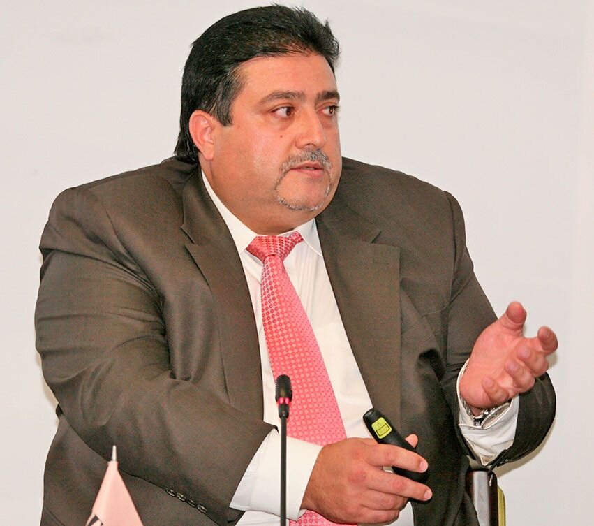 Гендиректор aurus адиль ширинов. Адиль ширинов генеральный директор. Легендарный адиль ширинов. Директор уаз. Директор уаз.