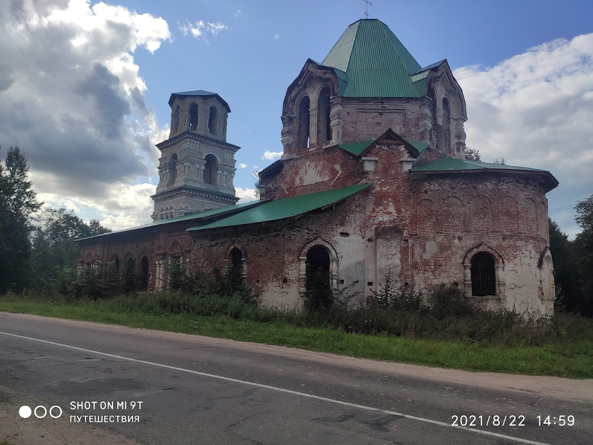 Зачем известному петербургскому архитектору понадобилось строить церковь в  Тверской глуши? | Бюджетные путешествия на машине | Дзен