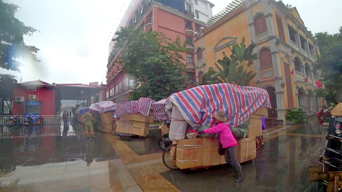 Вьетнамские челноки