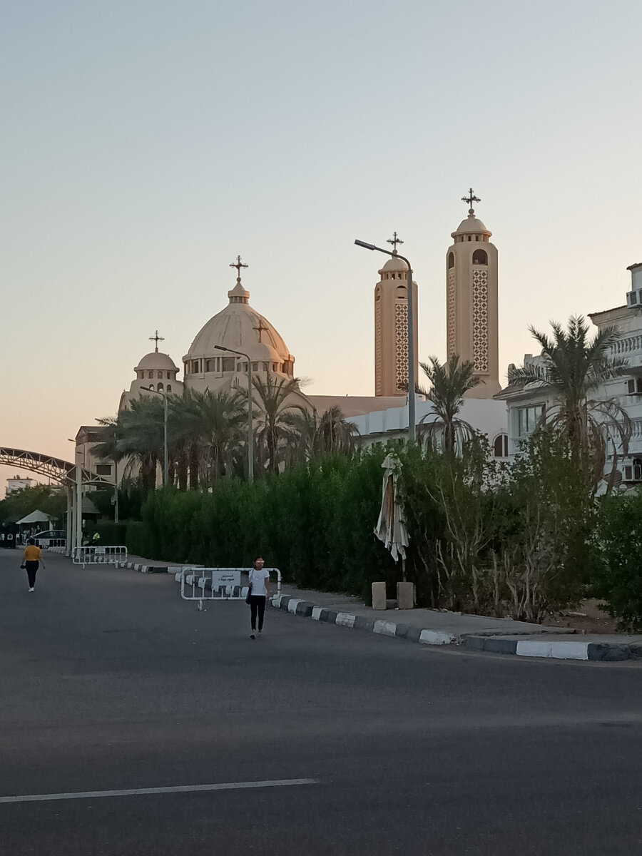 Шарм-Эль-Шейх - по дороге в Церковь Святых небожителей.