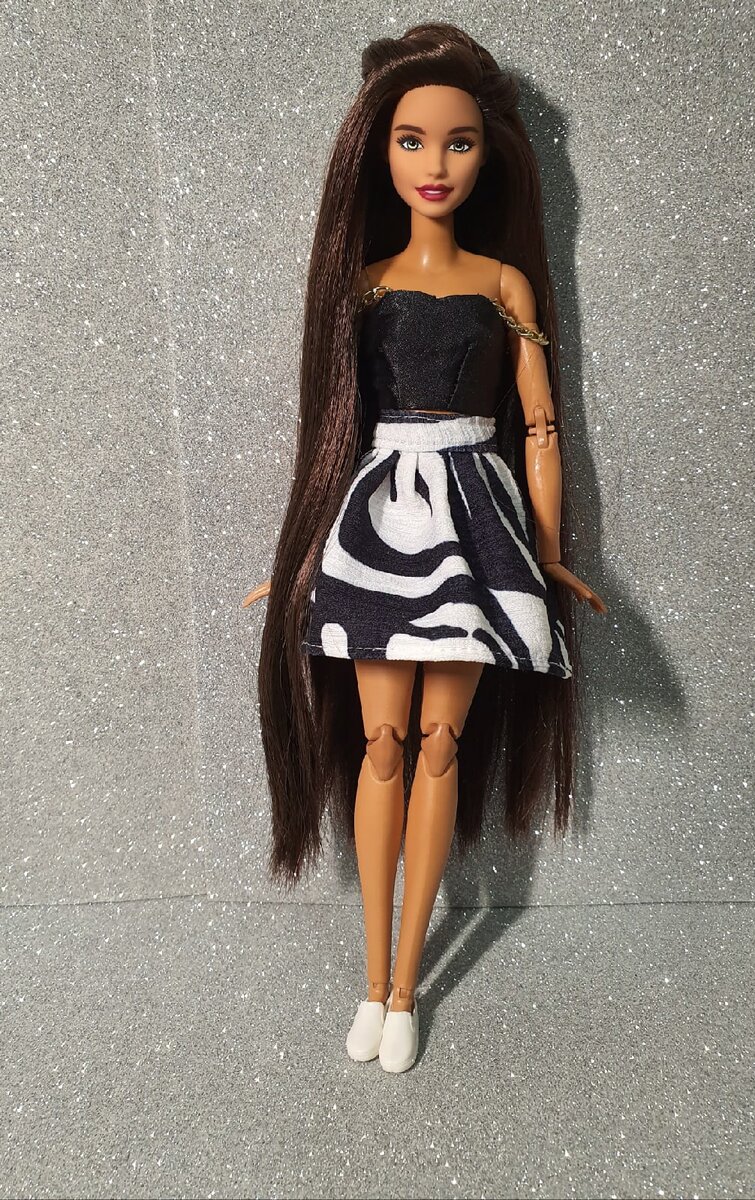 Фото Миры Вагнер и промо-фото из Интернета