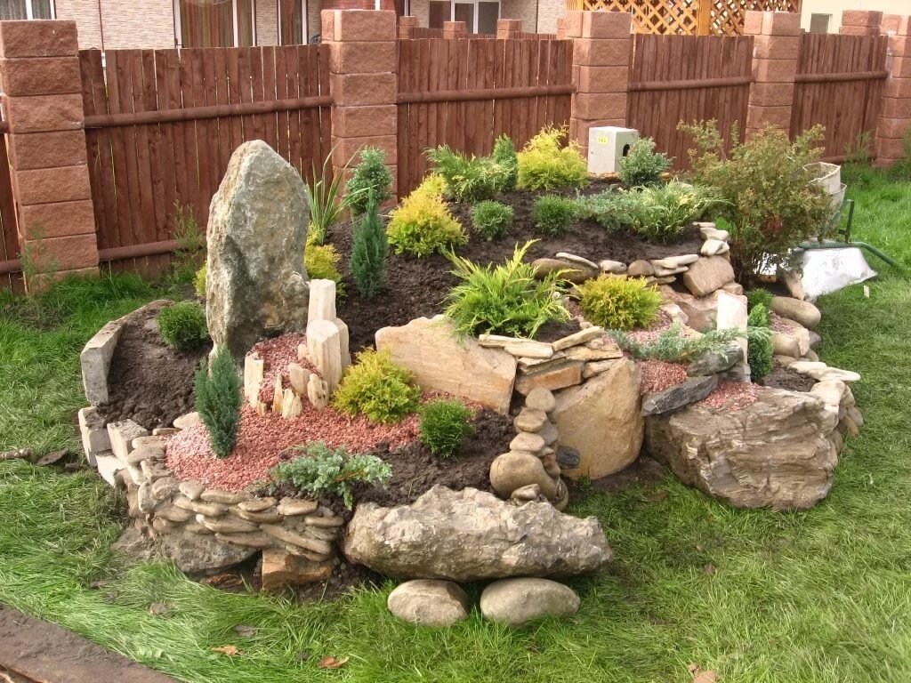 Так ли просто сделать альпийскую горку (фото с сайта dachaklub.ru)