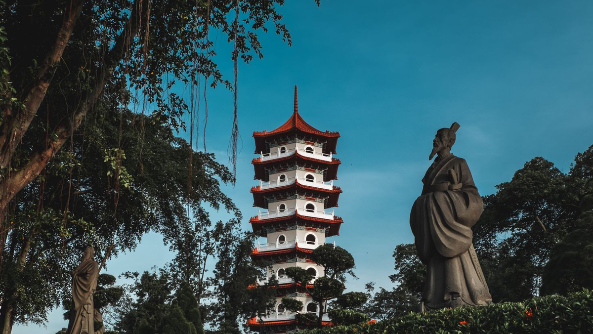 Приблезительно такую пагоду хотели построить китайцы. Изображения взято с wallpaper.mob.org