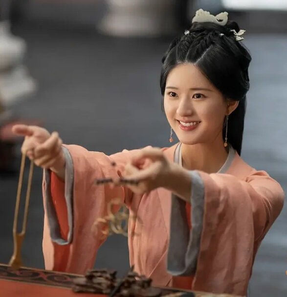 Актриса: Чжао Лу Сы