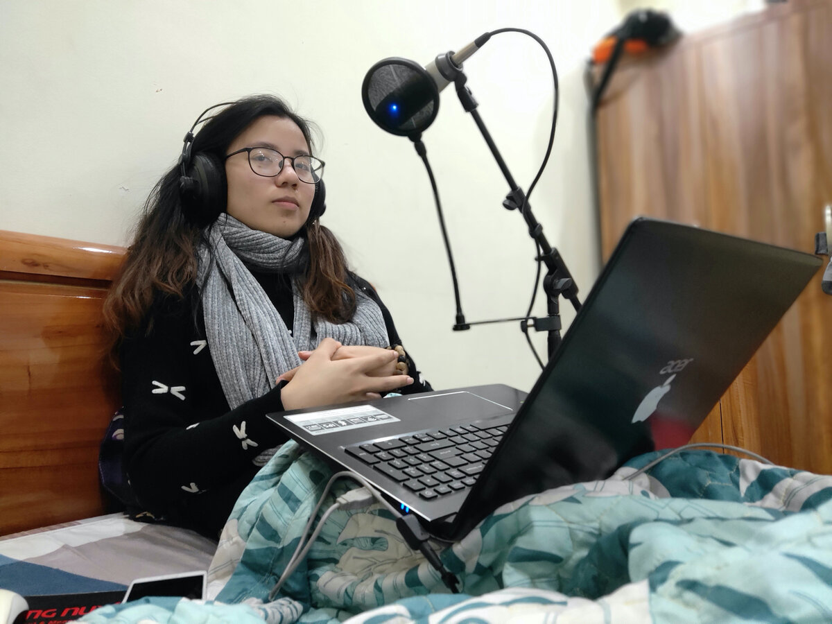 Когда-то рабочее место моей жены выглядело вот так...