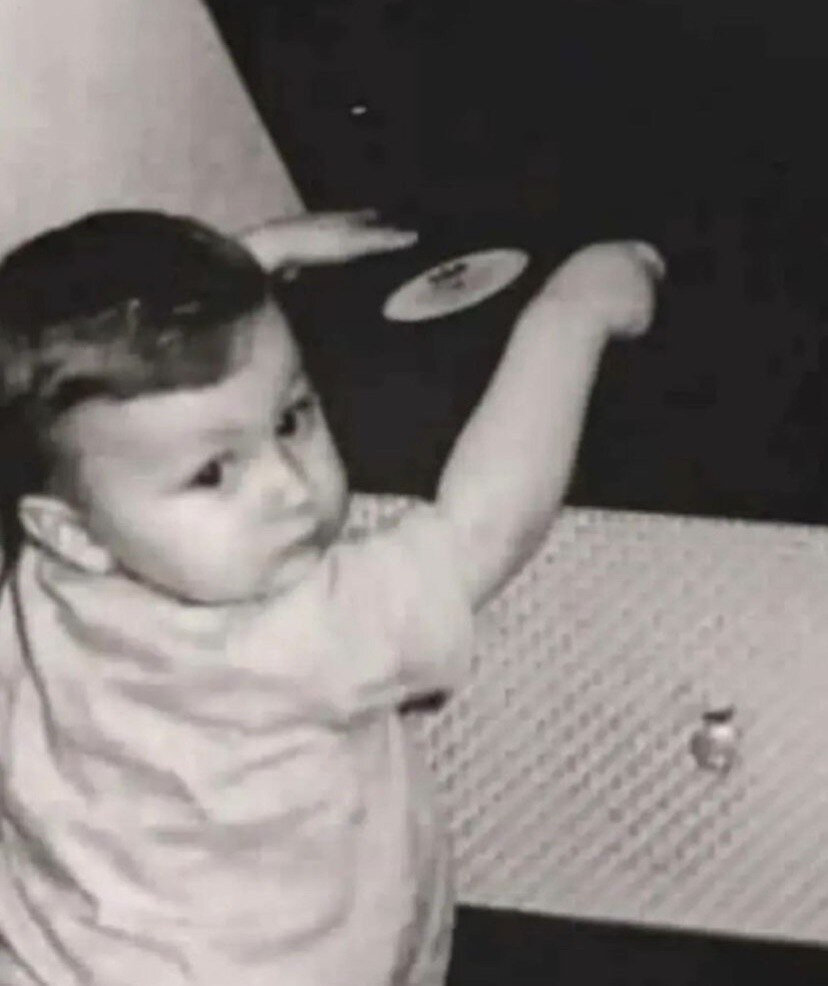       Здесь и далее: соцсети