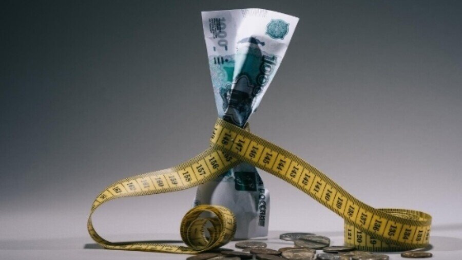 Наши кошельки и банковские счета начали интенсивную программу похудения...