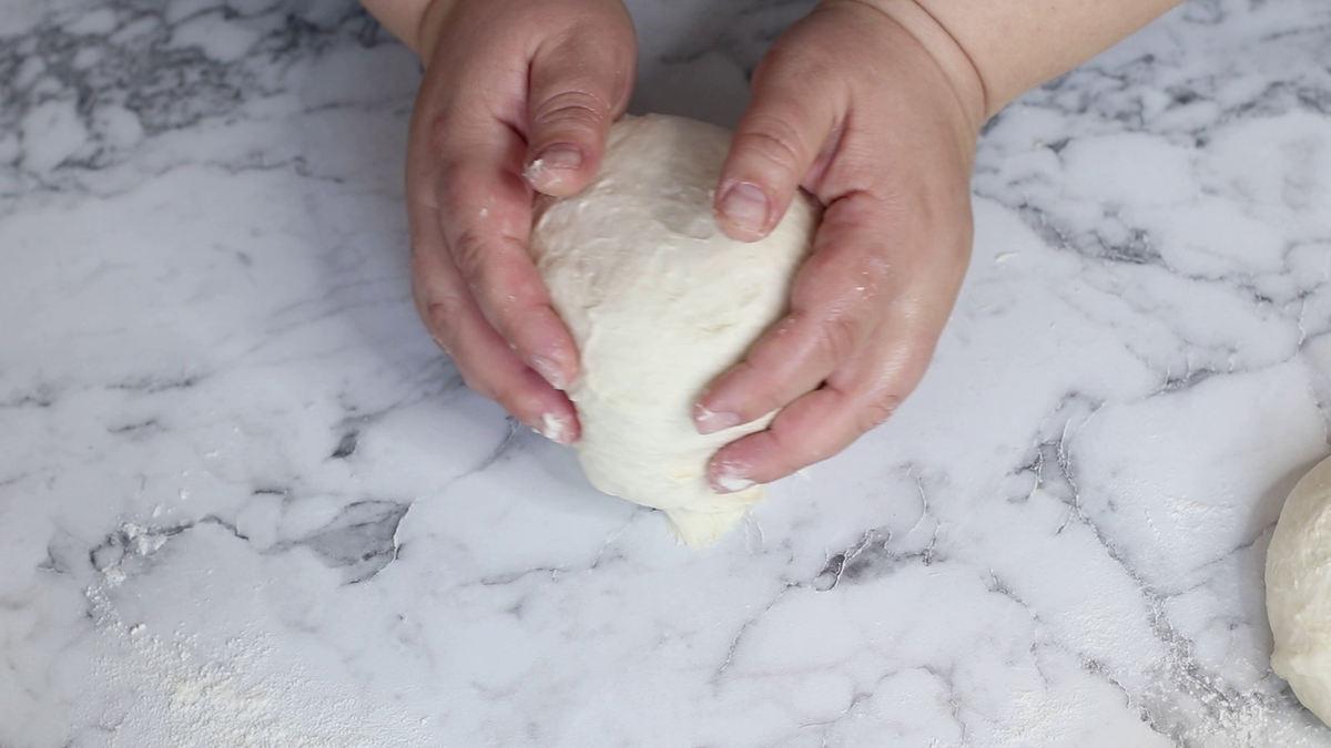 Пицца Маргарита. Лучшее вкусное тесто для пиццы, рецепт для домашней  духовки. | Еда на все времена | Дзен