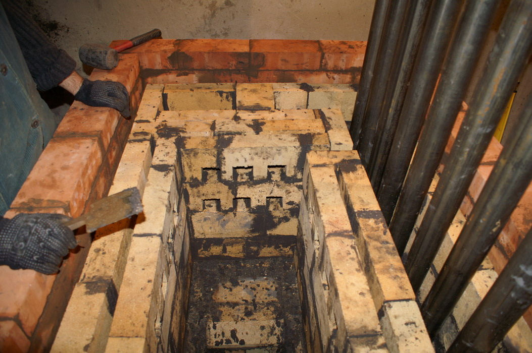 Внутренность кирпичного котла 