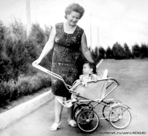 Коляска модели ВМ-210 появилась как раз в год рождения папы-1963 Фото deti.mail.ru