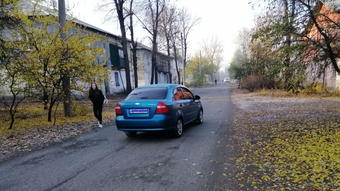 Шум из подкапотного пространства авто: что делать водителю?