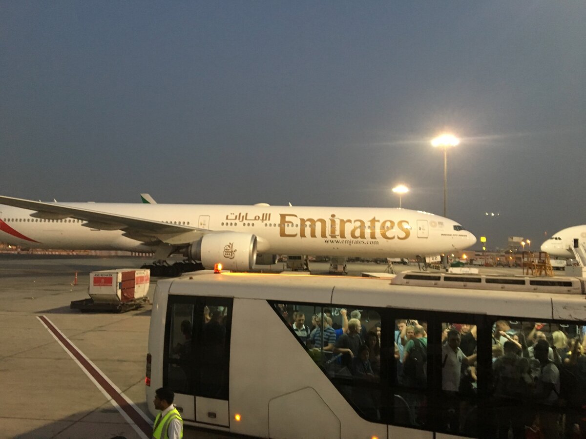 Авиакомпания Emirates, лучшая из тех, на чем летала