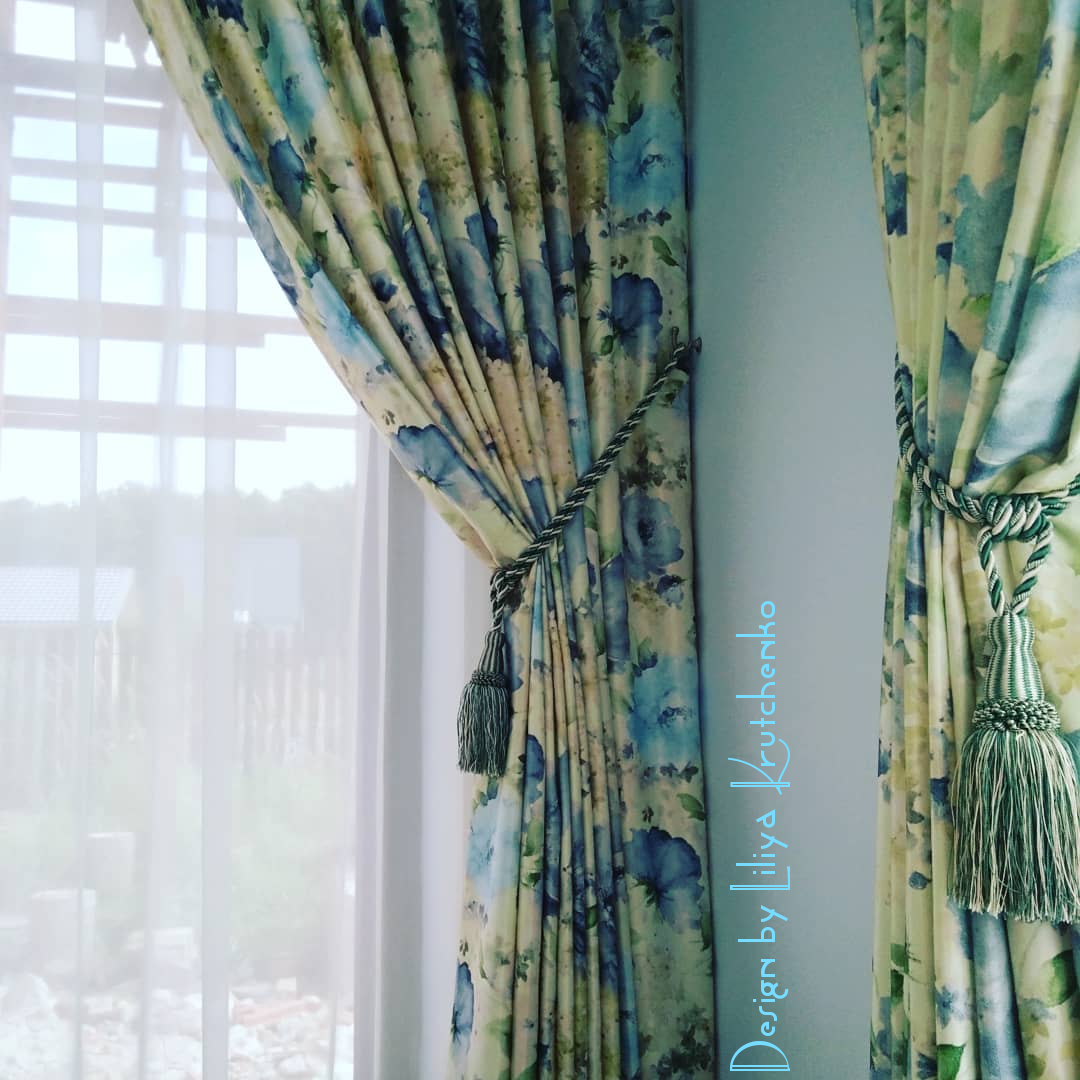 Портьеры с подхватом-кистью