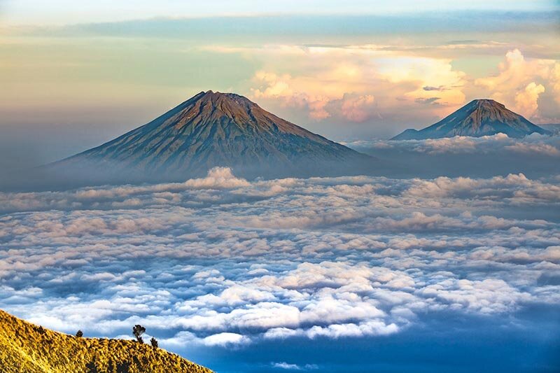 Вулканы на индонезийском острове Ява