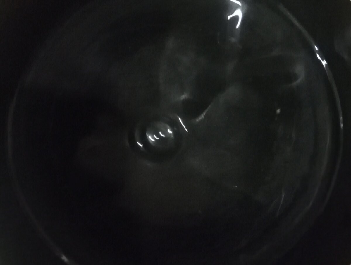 Тьма может поглотить полностью, не оставив места для надежды...