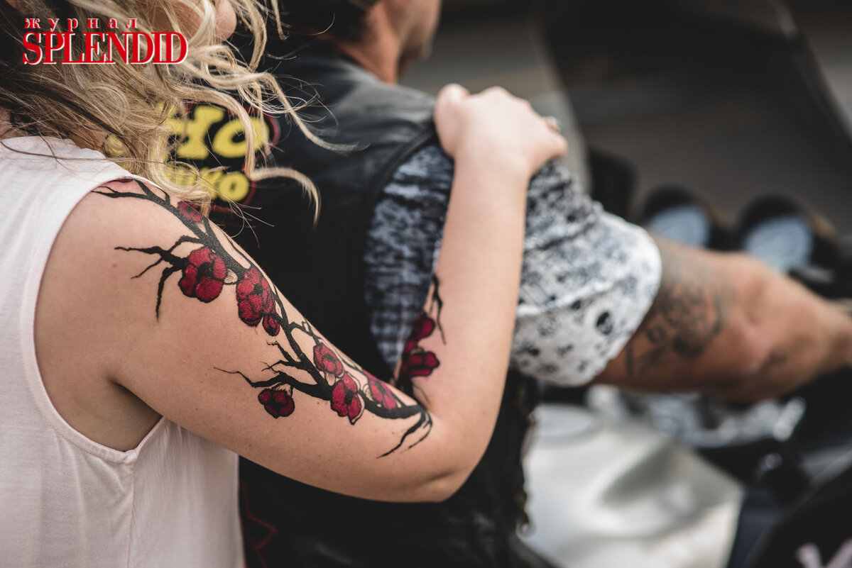 Как -то, во время фотосессии для журнала, я познакомилась с тремя бабайкерами. 