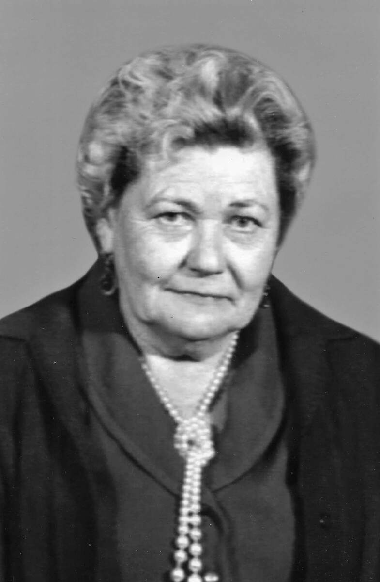 Телешева (урождённая Стуликова) Людмила Михайловна.