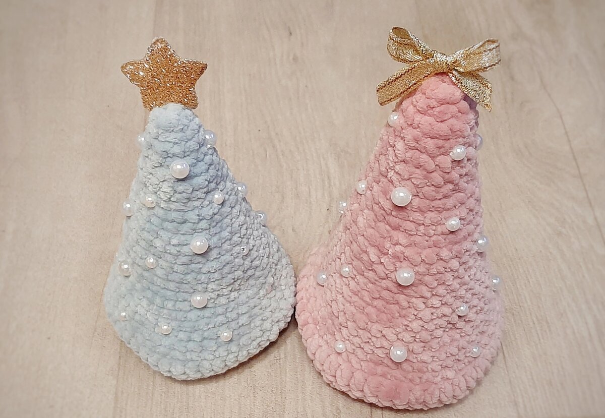 Первые мелочи из плюша. Новогодние сувениры