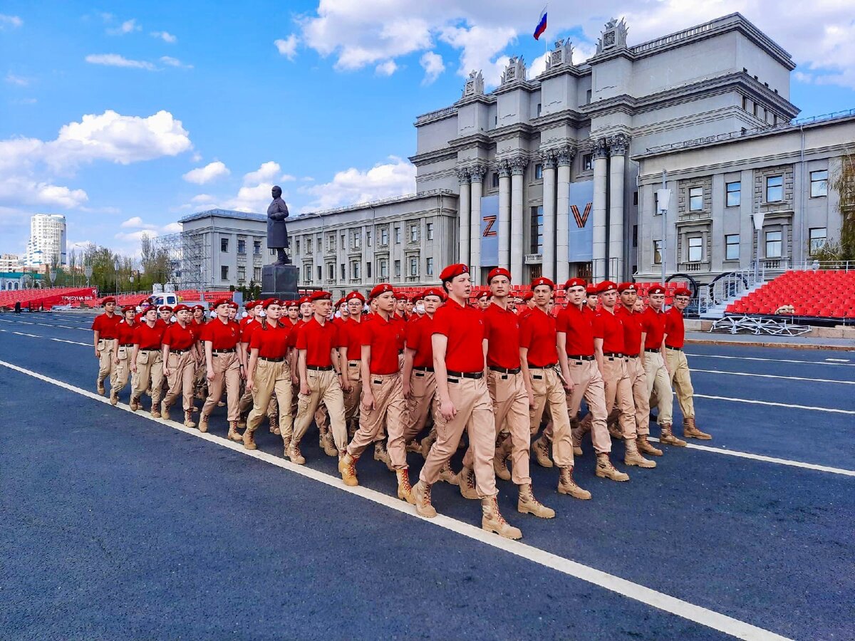 Парад в тюмени 9 мая 2024. Тула парад 9 мая. Парад в Подольске. Курсант ВПК. Подготовка к параду 2019 в Москве.