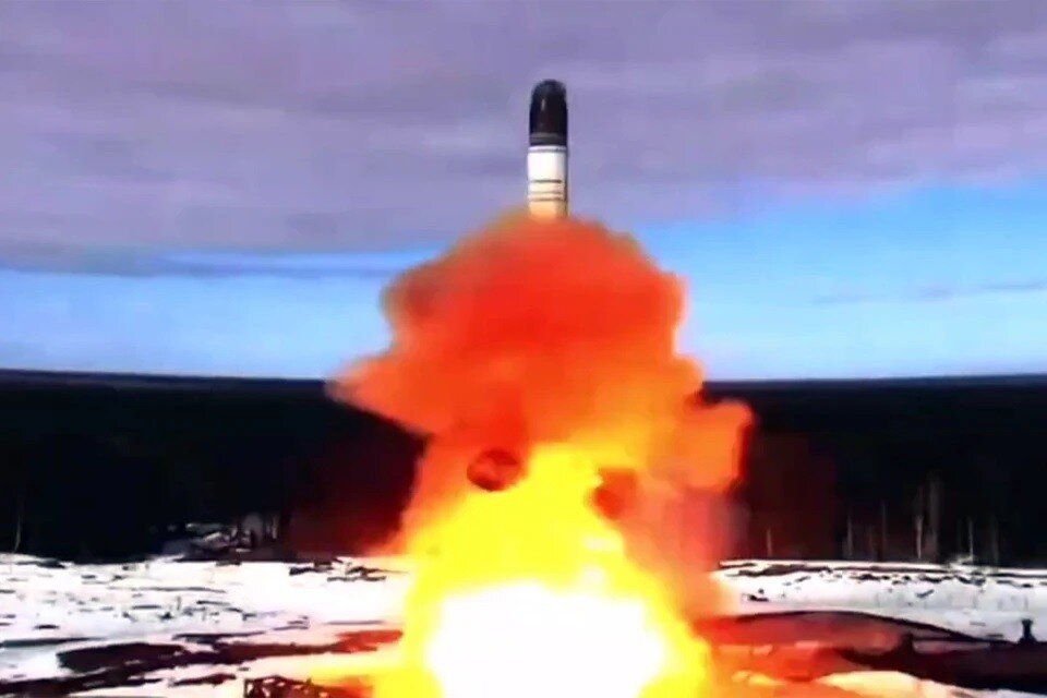     Российская ракета "Сармат" неуязвима для систем противовоздушной обороны  Кадр видео