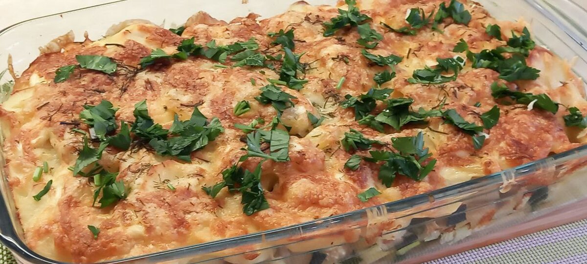 Свинина с кабачками и картошкой в духовке.