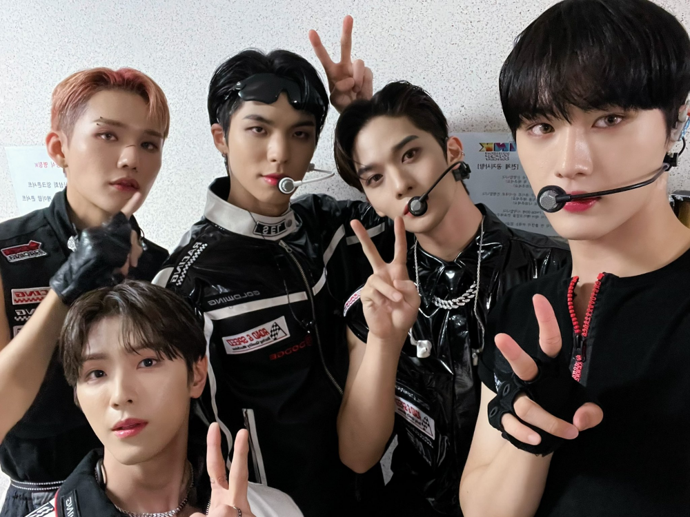 K-pop концерт. Говон кпоп 2023. Kpop concert 2024. Kpop concert 2024. Kpop concert 2024.