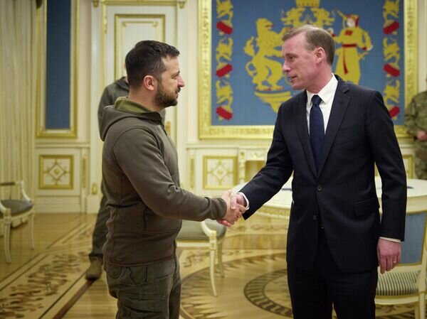   © AP Photo / Ukrainian Presidential Press Office via AP