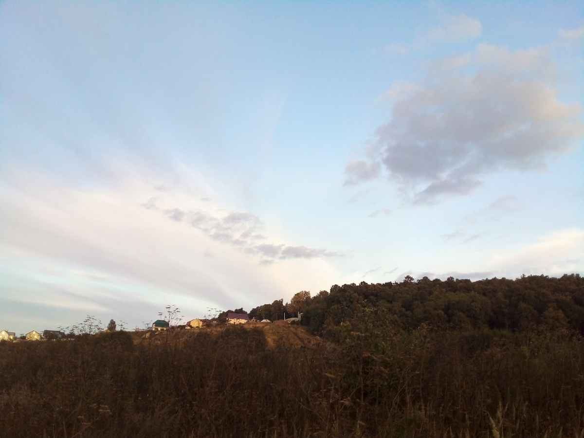 картинка не в тему, просто осеннее небушко красивое