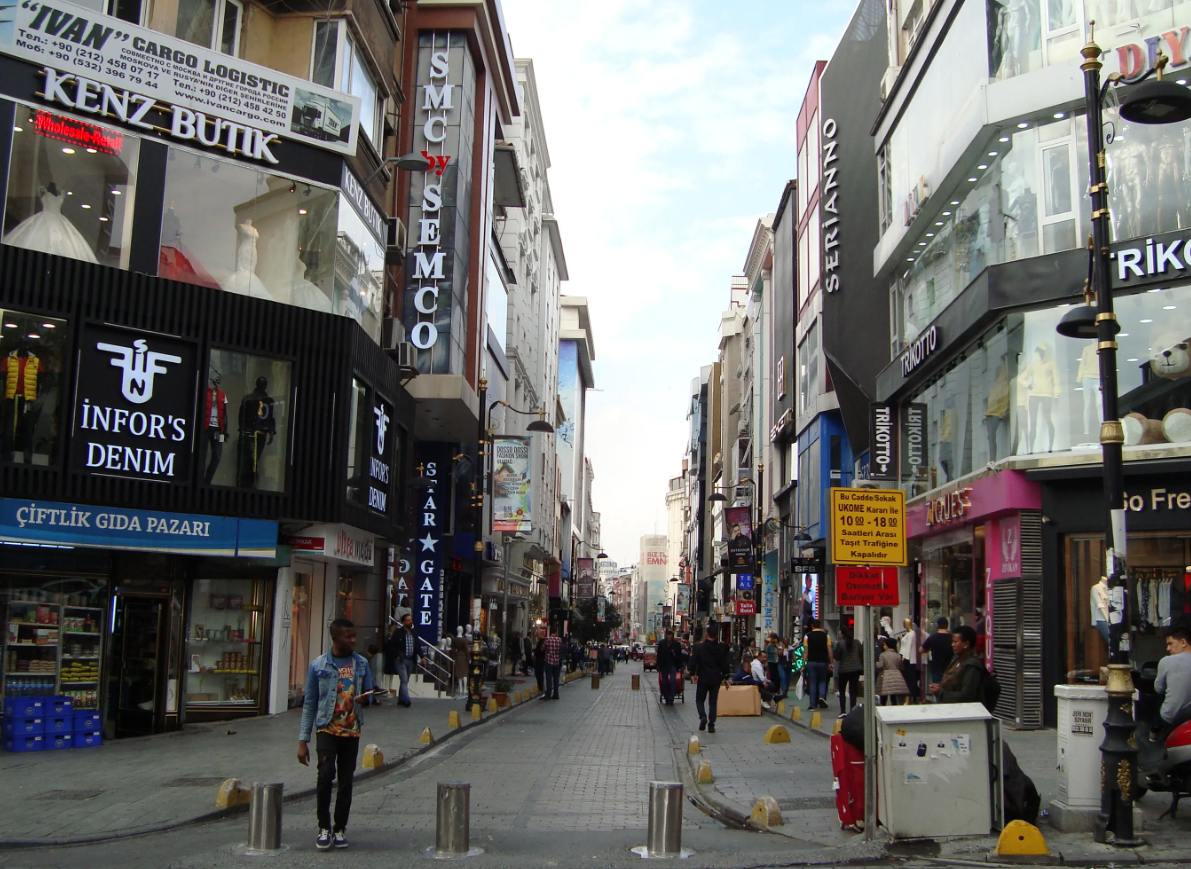 лалели истанбул магазини. квартал лалели в стамбуле. лалели стамбул. рынок аксарай в стамбуле. хенна отель стамбул.