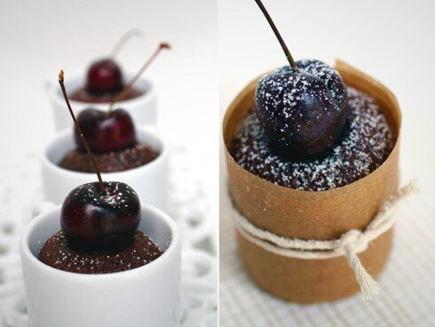 Вишневый, миндальный и шоколадный торт 