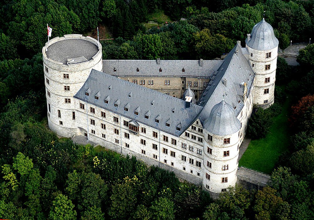 Фото из открытых источников