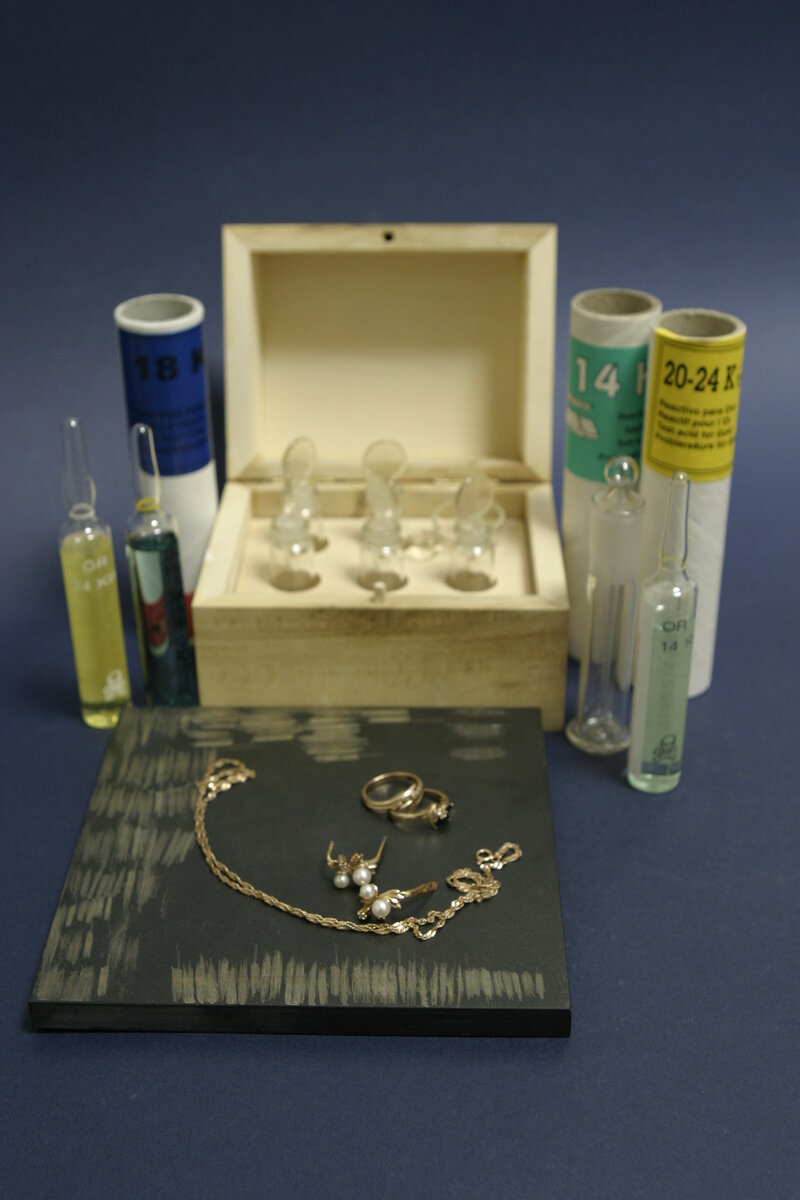 Процесс пробирования ювелирных украшений