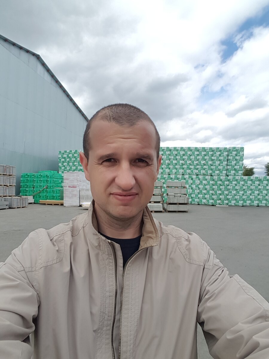 Закупаюсь строительным материалом магазин в Екатеринбурге на Шефской 1А Строительный двор