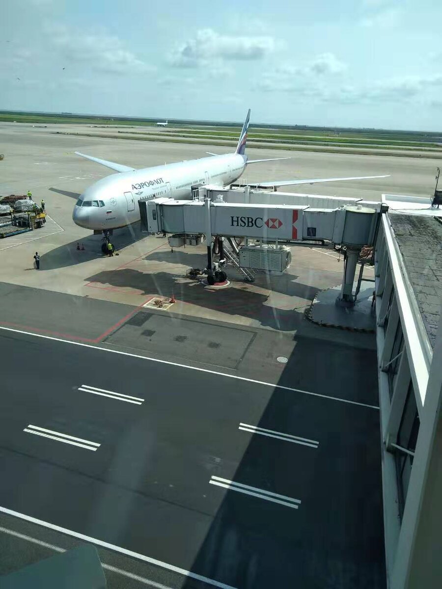 Подготовка самолёта к вылету.