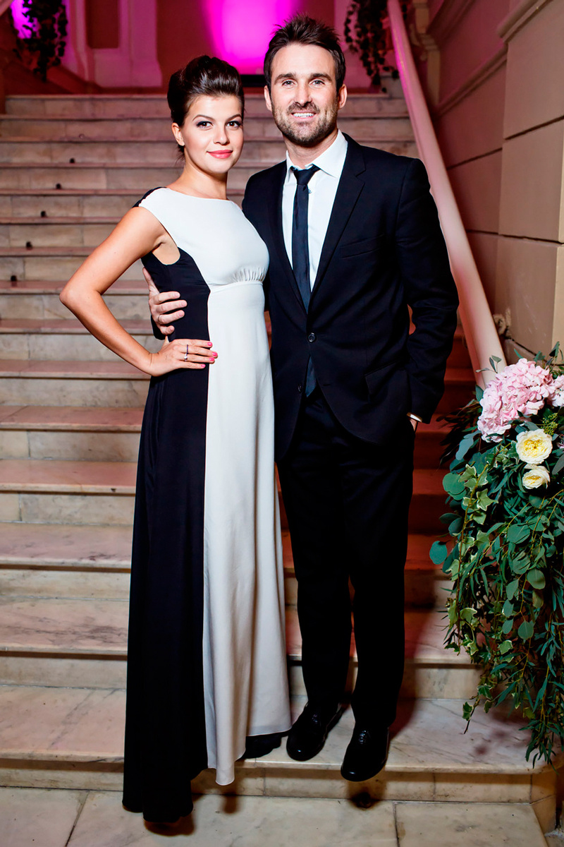 Агния Кузнецова и Максим Петров.яндекс.картинки.