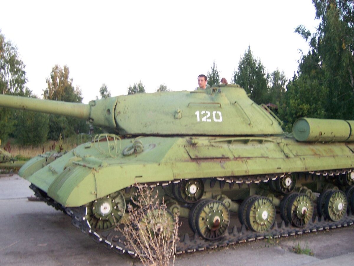 Мужик на ИС-3