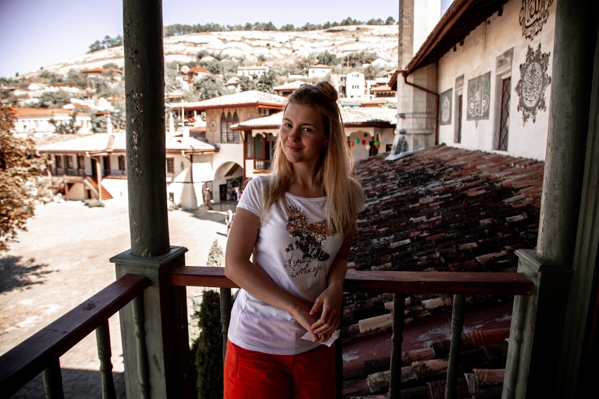 Во дворце. Листай фото