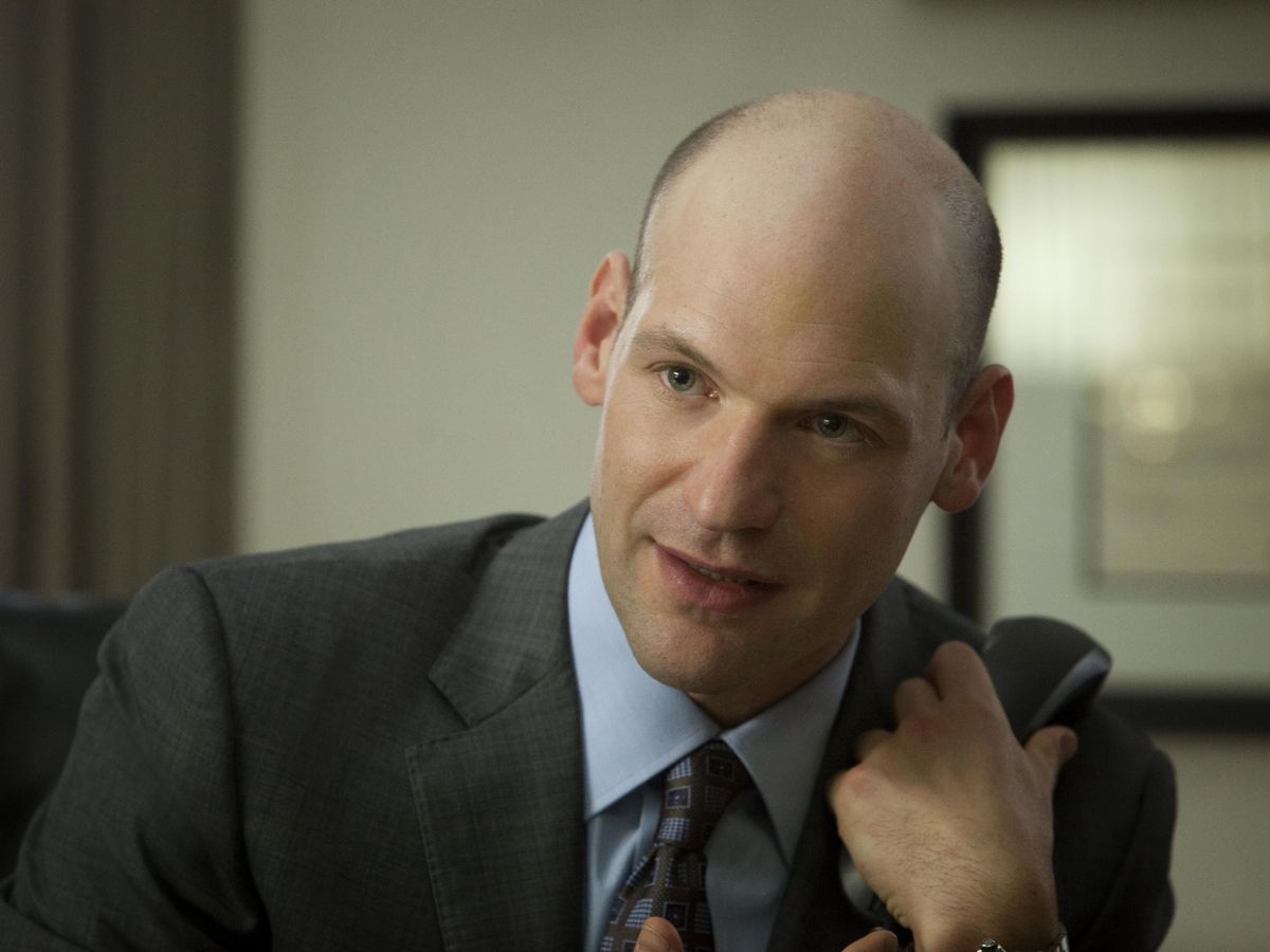 Главное, фамилию-то какую сценаристы ему придумали - Руссо. Говорящую? Пётр Русский? 